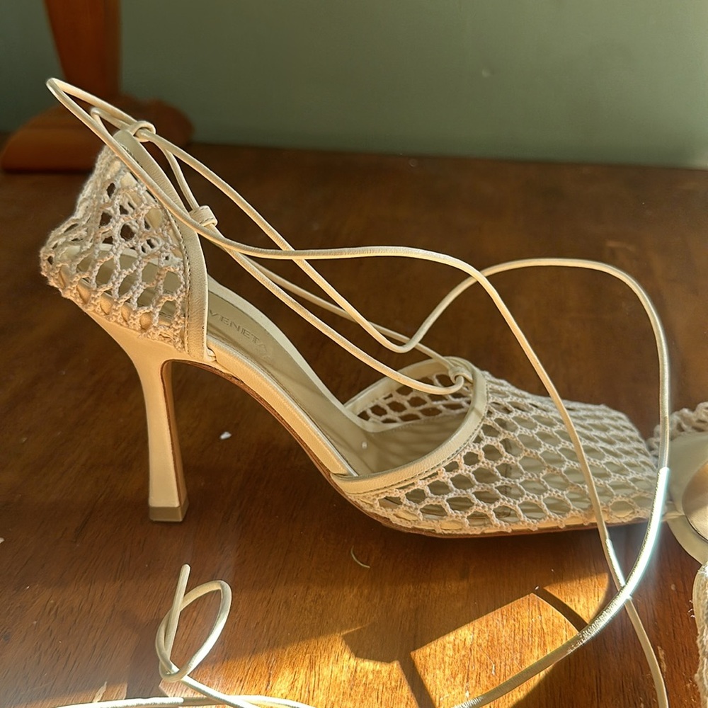 Bottega Veneta stretch pump